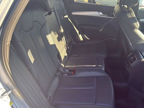Used 2018 Audi SQ5 Prestige w/ Prestige Package image 23