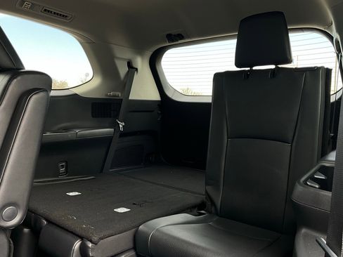 Used 2025 Toyota Grand Highlander FWD image 13