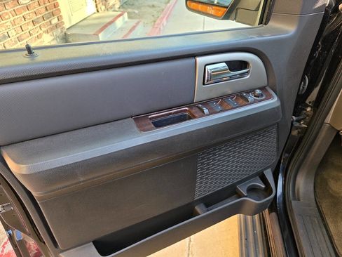 Used 2007 Ford Expedition EL Limited image 23