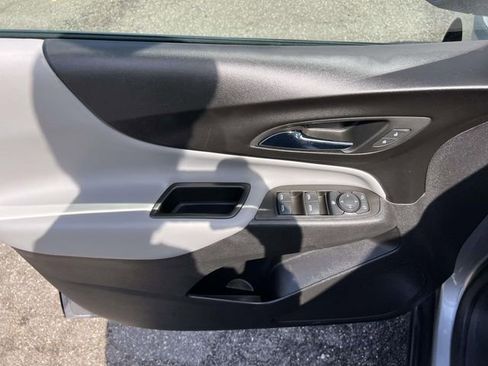 Used 2023 Chevrolet Equinox LS w/ Driver Confidence II Package image 18