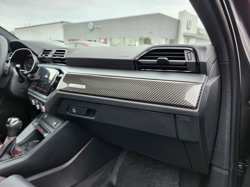 Certified 2025 Audi Q3 2.0T Premium Plus w/ Premium Plus Package image 16