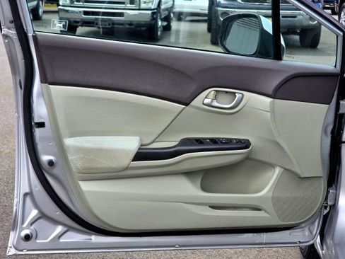 Used 2012 Honda Civic LX image 29
