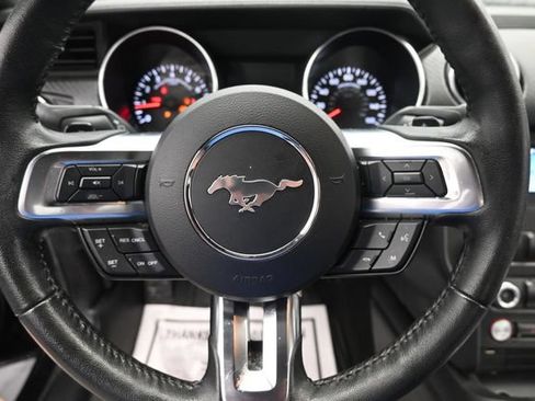 Used 2019 Ford Mustang Coupe RWD image 12