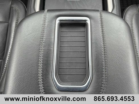 Used 2021 GMC Yukon XL Denali w/ Denali Premium Package image 18