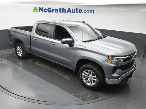 New 2026 Chevrolet Silverado 1500 LT w/ Z71 Off-Road Package AWD/4WD image 3