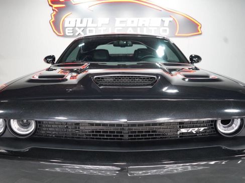 Used 2015 Dodge Challenger SRT Hellcat image 26