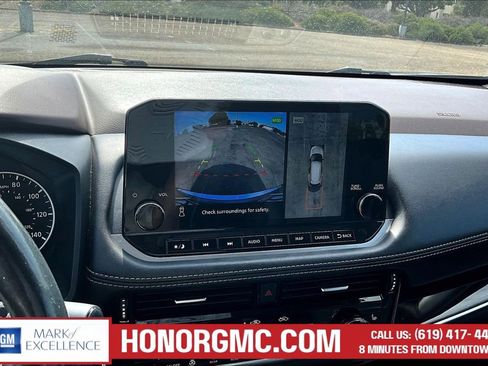 Used 2022 Nissan Rogue SL w/ SL Premium Package FWD image 14