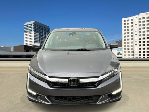 Used 2018 Honda Clarity Touring image 2
