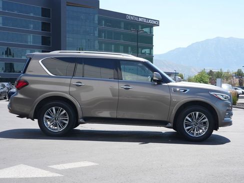 Used 2019 INFINITI QX80 Luxe AWD/4WD image 6