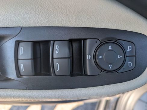 Used 2024 Buick Encore GX Avenir w/ Avenir Convenience Package AWD/4WD image 9