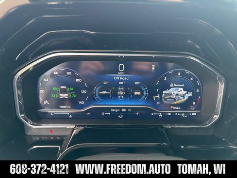 Used 2025 Chevrolet Silverado 2500 LT w/ Trail Boss Package AWD/4WD image 15