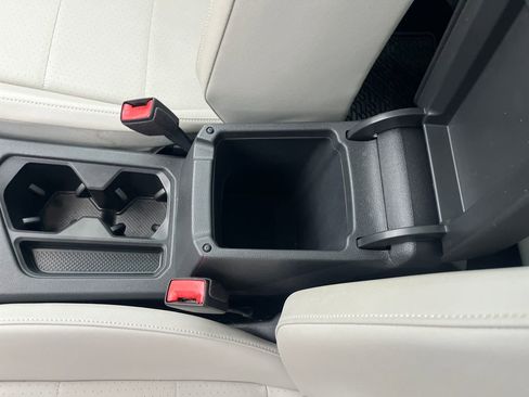 Used 2020 Volkswagen Tiguan SE R-Line image 27