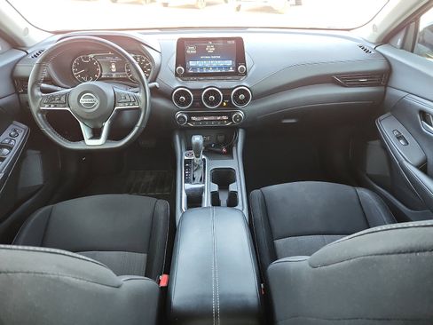 Used 2021 Nissan Sentra SV image 11