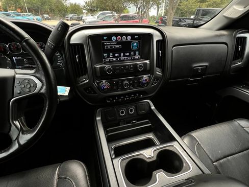 Used 2016 Chevrolet Silverado 1500 LTZ Z71 w/ LTZ Plus Package AWD/4WD image 18