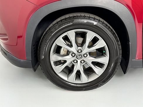 Used 2024 Toyota Grand Highlander FWD image 30