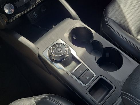 Certified 2023 Ford Escape Platinum AWD/4WD image 23