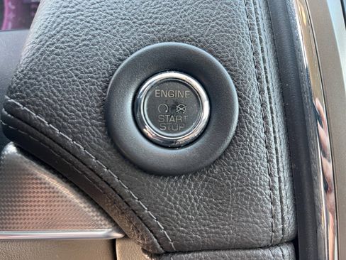 Used 2013 Lincoln MKX Base image 29