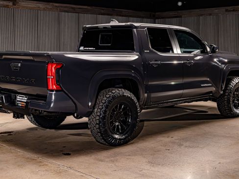 Used 2026 Toyota Tacoma 4x4 Double Cab image 10