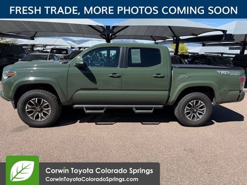 Used 2021 Toyota Tacoma TRD Sport w/ Technology Package AWD/4WD image 5