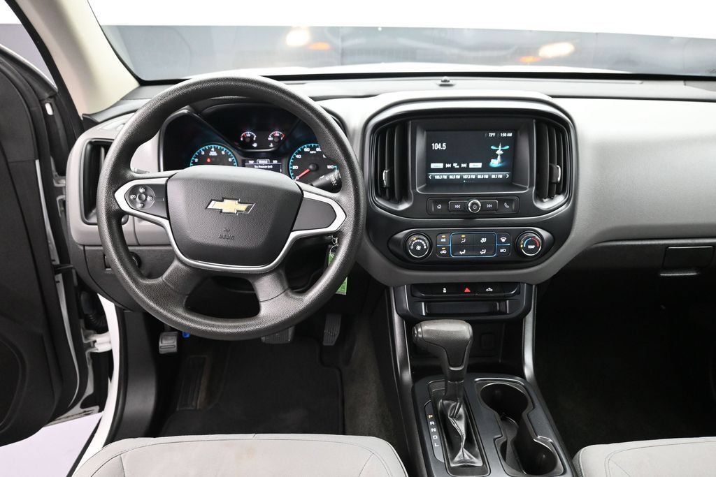 Used 2018 Chevrolet Colorado W/T w/ WT Convenience Package RWD image 11