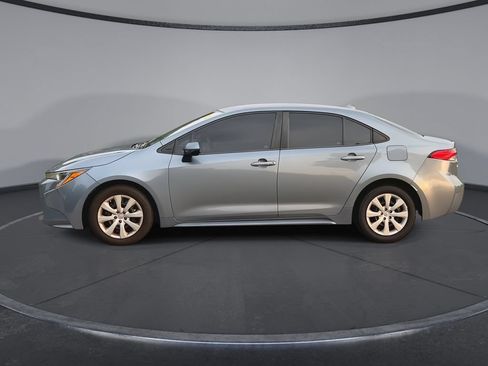 Used 2022 Toyota Corolla LE FWD image 5