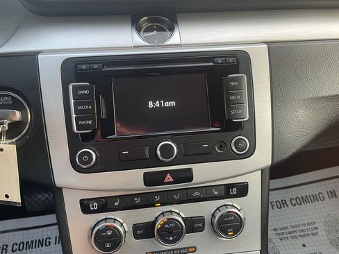 Used 2014 Volkswagen CC Sport FWD image 28
