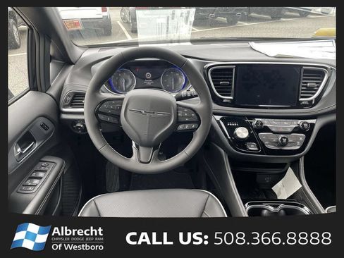 New 2026 Chrysler Pacifica Limited w/ S Appearance Package AWD/4WD image 21