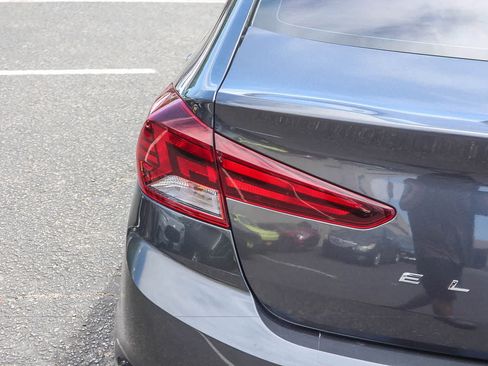 Used 2020 Hyundai Elantra Value Edition w/ Cargo Package (C1) FWD image 8