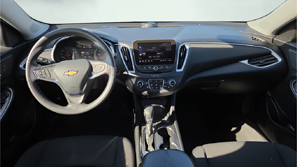 Used 2023 Chevrolet Malibu LT FWD image 25