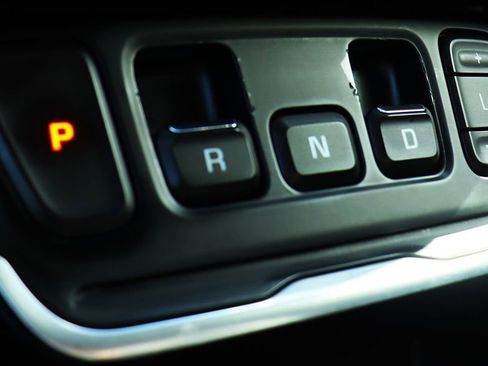 Used 2018 GMC Terrain SLE w/ Driver Convenience Package image 50