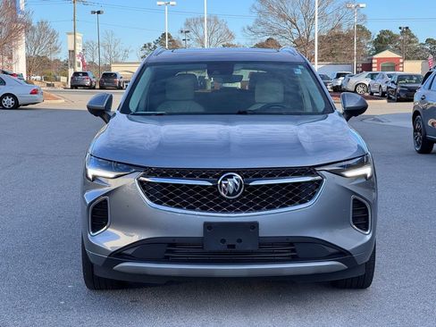 Used 2023 Buick Envision Avenir image 11