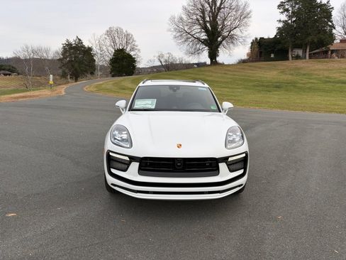 New 2026 Porsche Macan S image 10