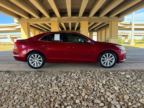 Used 2013 Chevrolet Malibu LT FWD image 2