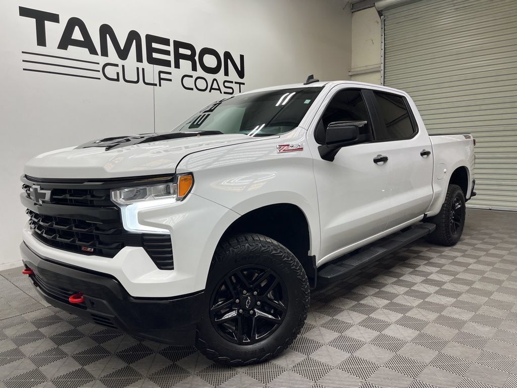 Used 2024 Chevrolet Silverado 1500 LT Trail Boss w/ Protection Package AWD/4WD image 2