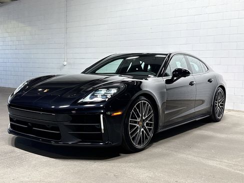Certified 2025 Porsche Panamera 4 AWD/4WD image 1
