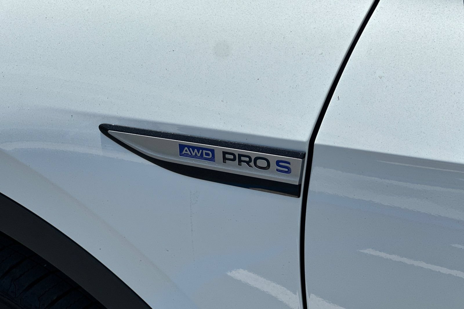 New 2026 Volkswagen ID.4 Pro S Plus AWD/4WD image 7