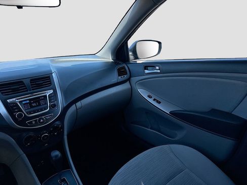 Used 2017 Hyundai Accent SE FWD image 22