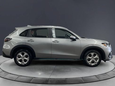 Used 2024 Honda HR-V LX image 6