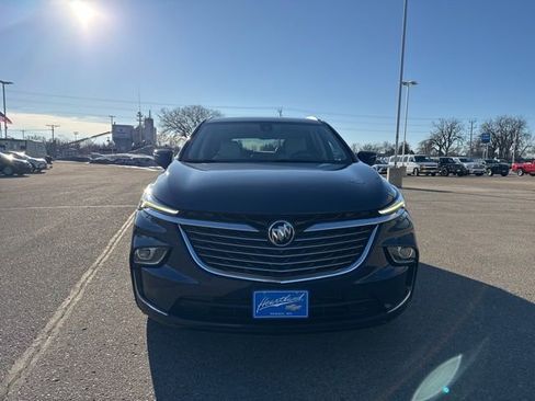 Used 2022 Buick Enclave Premium image 2