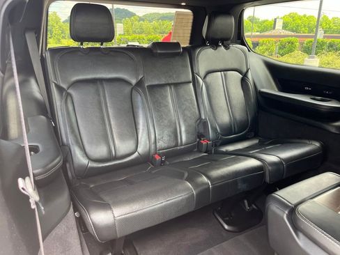 Used 2023 Jeep Grand Wagoneer 4WD image 28