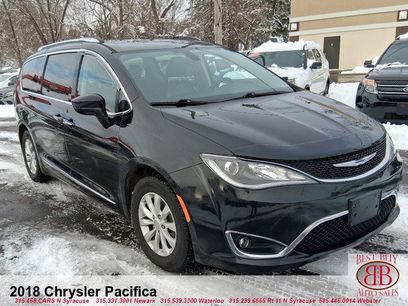 Used 2018 Chrysler Pacifica Touring-L