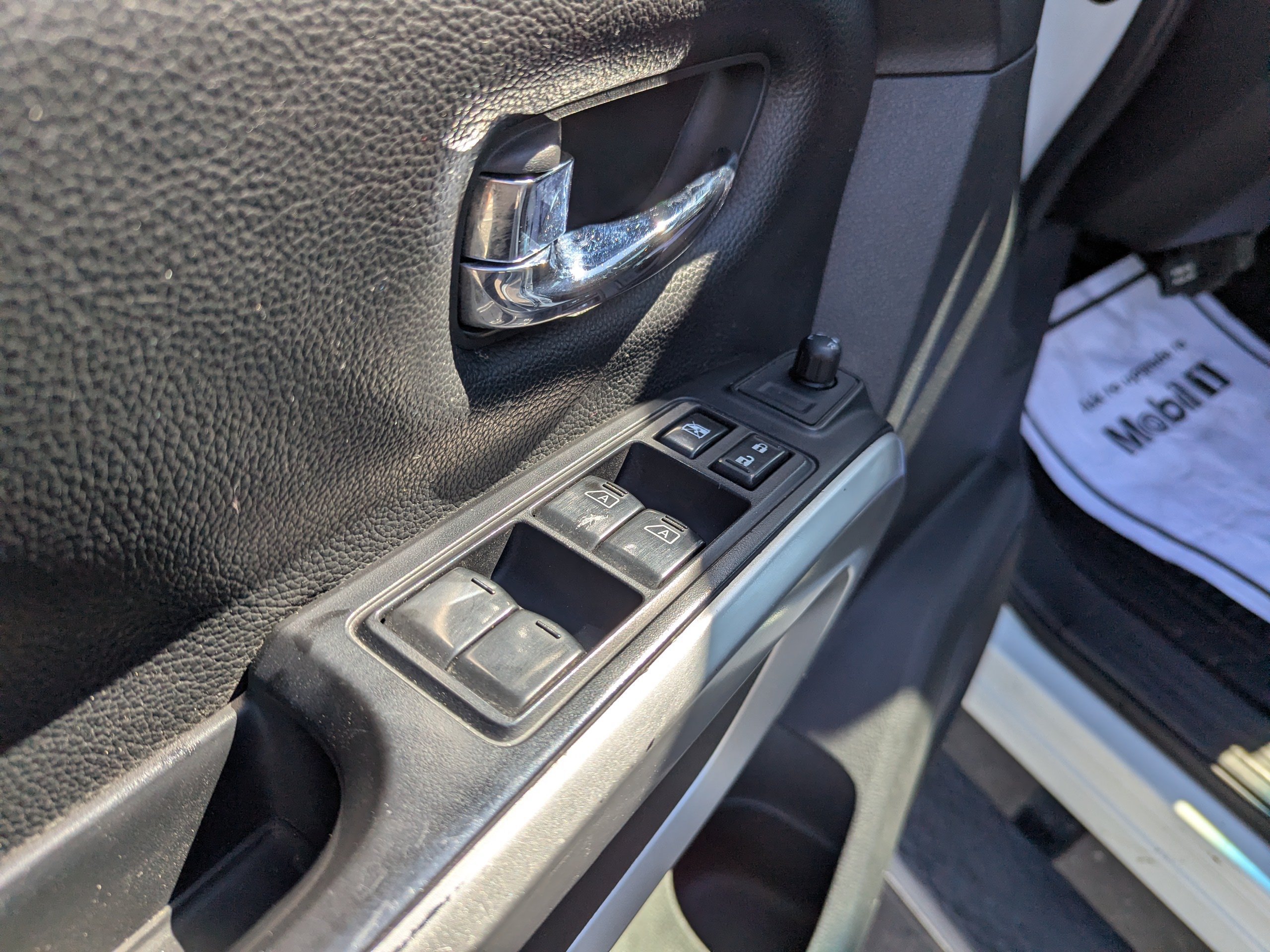 Used 2016 Nissan Titan PRO-4X AWD/4WD image 11