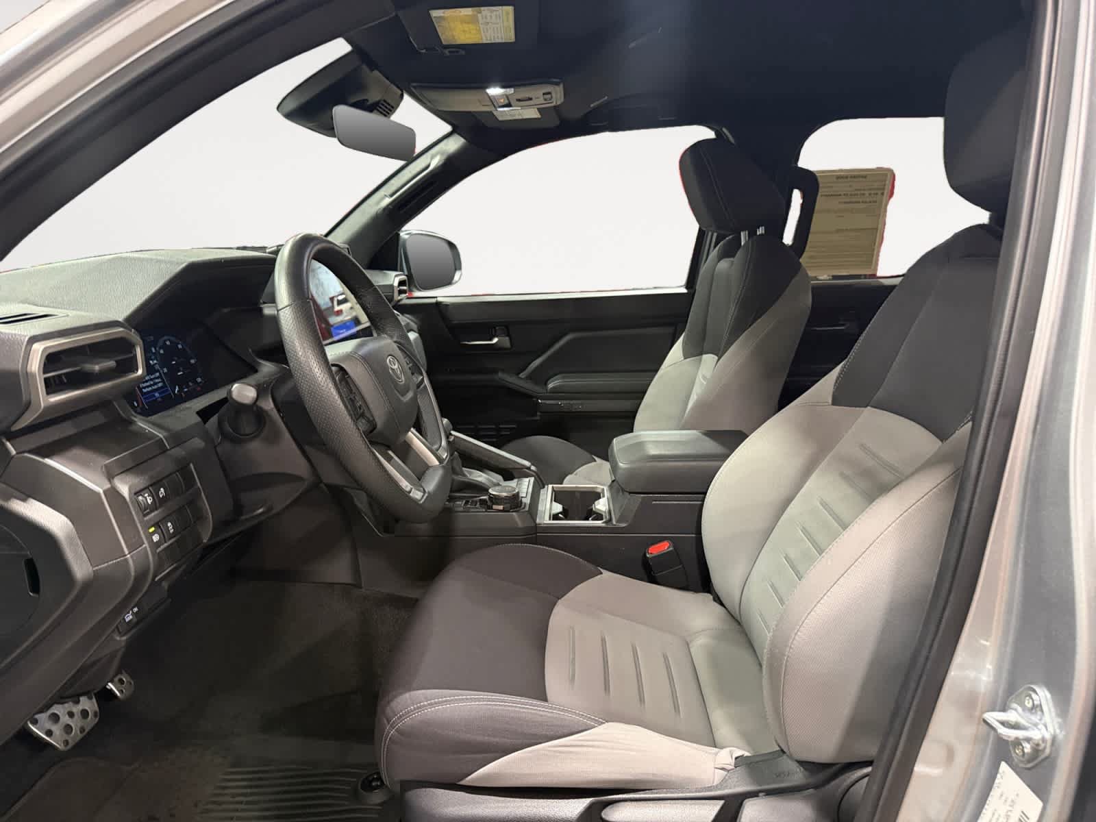 Used 2025 Toyota Tacoma TRD Sport AWD/4WD image 10