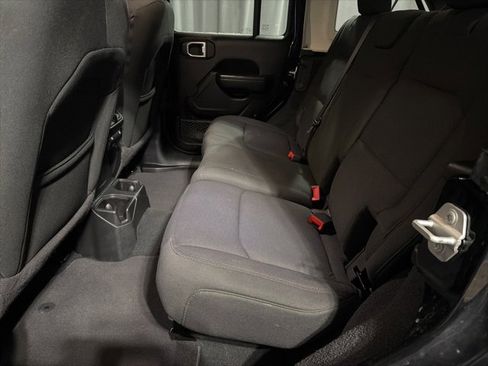 Used 2023 Jeep Wrangler Sport S image 13