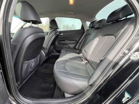 Used 2017 Kia Optima EX image 17