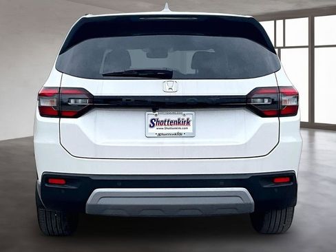 New 2025 Honda Pilot EX-L image 4