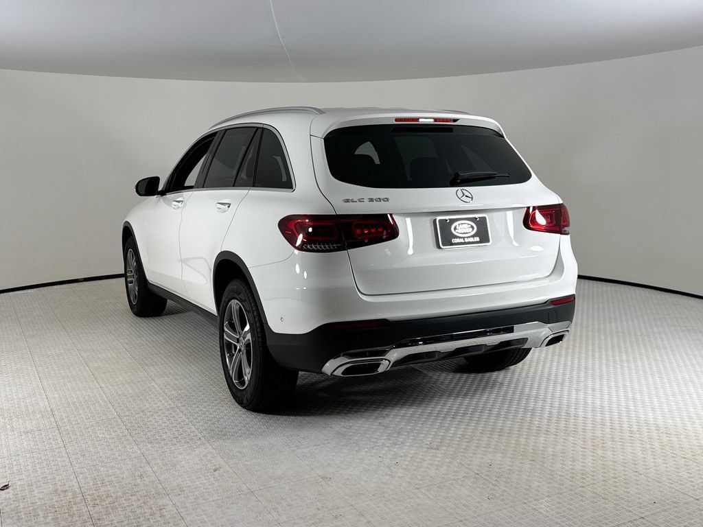 Used 2022 Mercedes-Benz GLC 300 image 3