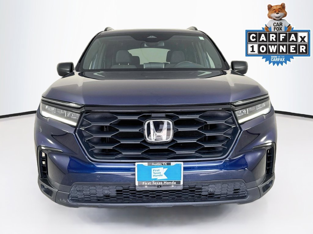 Used 2023 Honda Pilot Sport image 2