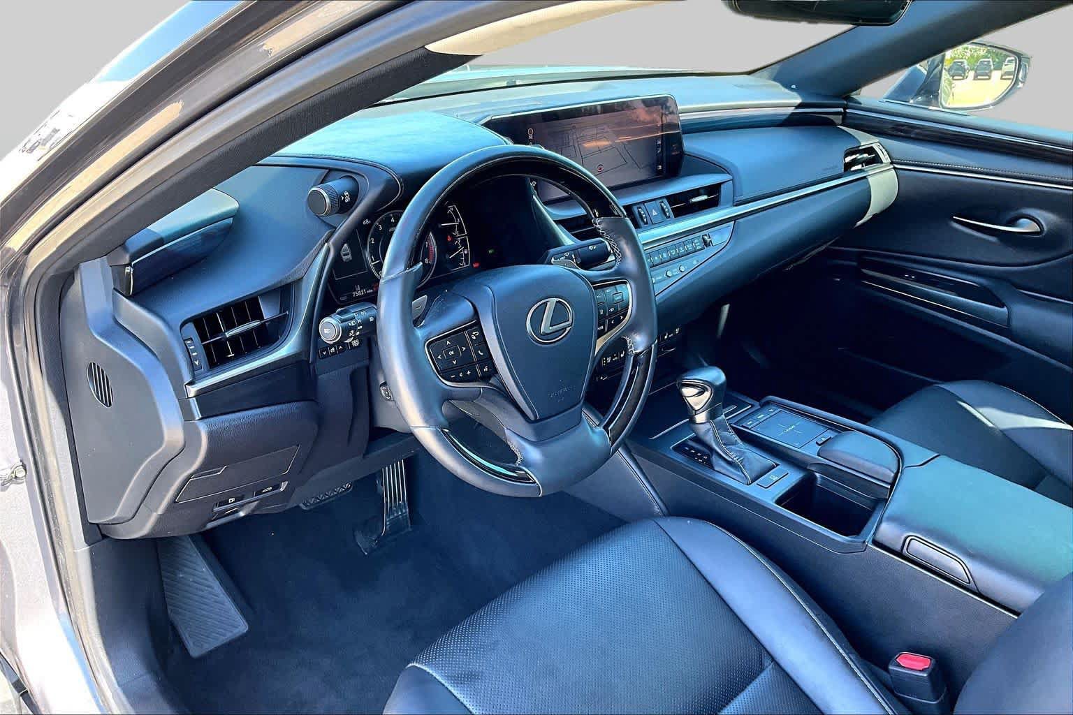 Used 2020 Lexus ES 350 w/ Premium Package FWD image 18