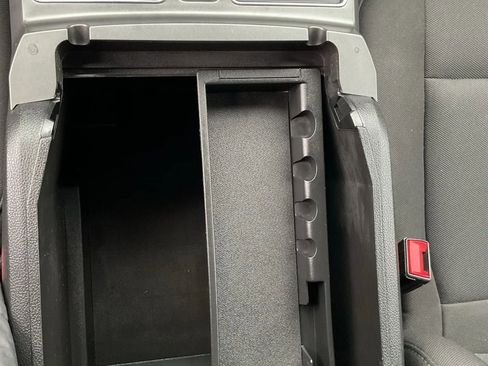 Used 2019 Ford F150 XLT w/ Equipment Group 302A Luxury image 38